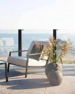 Brafab Lyra Sessel, Schwarz/Sand -Gartenmöbel Geschäft brafab lyra armchair black with cushion 8