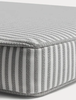 Narrow Stripe Kissen 45x45 Cm, Grau 5 Narrow Stripe Kissen 45x45 Cm, Grau -Gartenmöbel Geschäft diyti narrow stripe cushion 45x45 cm 1