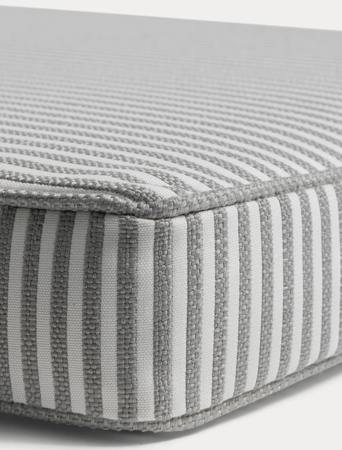 Narrow Stripe Kissen 45x45 Cm, Grau 3 Narrow Stripe Kissen 45x45 Cm, Grau – Bild 3