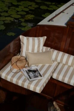 Wide Stripe Kissen 45x45 Cm, Beige -Gartenmöbel Geschäft diyti wide stripe cushion 45x45 cm 10