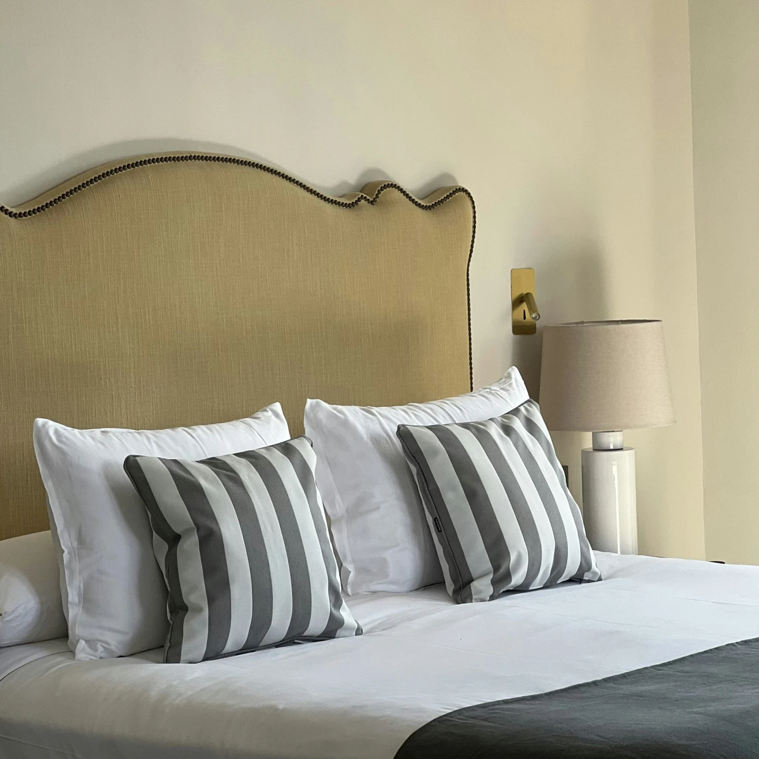 Wide Stripe Kissen 45x45 Cm, Grau 4 Wide Stripe Kissen 45x45 Cm, Grau – Bild 4