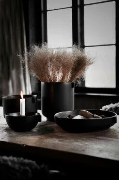 Ernst Blumentopf Mit Ohren H18 Cm, Schwarz 7 Ernst Blumentopf Mit Ohren H18 Cm, Schwarz -Gartenmöbel Geschäft ernst blumentopf mit ohren schwarz 2 2