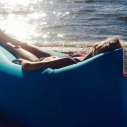 Fatboy Lamzac 3.0 Sitzkissen, Sky Blue -Gartenmöbel Geschäft fatboy lamzac seat cushion 30 4 1