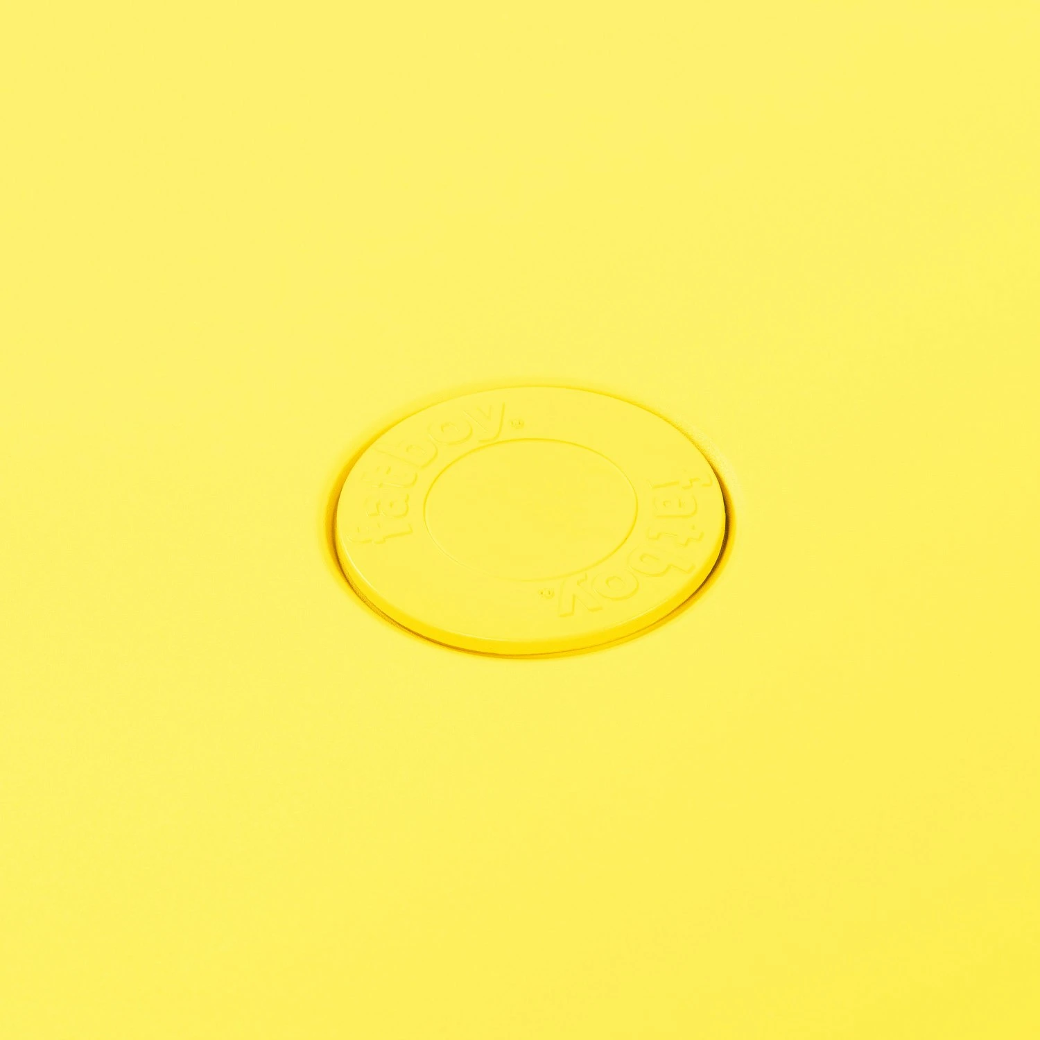 Fatboy Toní Bistro Table, Lemon 3 Fatboy Toní Bistro Table, Lemon – Bild 3