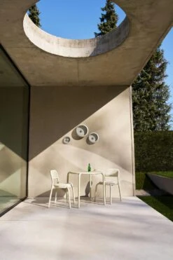 Fatboy Toní Bistro Table, Desert 10 Fatboy Toní Bistro Table, Desert -Gartenmöbel Geschäft fatboy toni bistro table anthracite 36