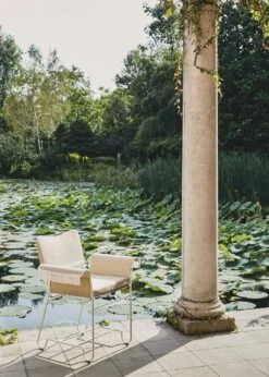 Gubi Tropique Esszimmerstuhl Mit Fransen, Classic White Semi Matt / Udine 12 -Gartenmöbel Geschäft gubi tropique dining chair fringe black limonta udine06 9