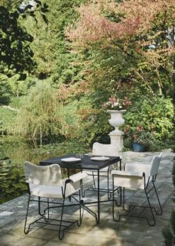 Gubi Tropique Esstisch 90x90 Cm, Schwarz -Gartenmöbel Geschäft gubi tropique dining table classic black 3