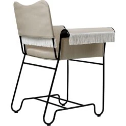 Gubi Tropique Esszimmerstuhl Mit Fransen, Classic Black / Udine 12 4 Gubi Tropique Esszimmerstuhl Mit Fransen, Classic Black / Udine 12 -Gartenmöbel Geschäft gubi tropique esszimmerstuhl mit fransen 1