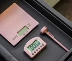 Kitchen Craft Taylor Pro Küchenwaage Set 3 Teile, Roségold -Gartenmöbel Geschäft kitchen craft taylor pro kitchen weighing measuringset rosegold 4