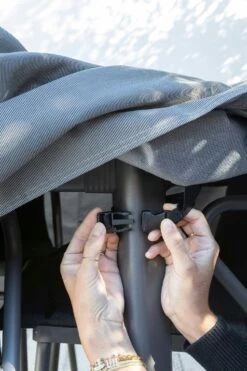 Lafuma Oron Möbelabdeckung Anthrazit, S/M 10 Lafuma Oron Möbelabdeckung Anthrazit, S/M -Gartenmöbel Geschäft lafuma table protection cover oron l 11