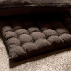 Pepper Sitzkissen 40x40 Cm, Bear Brown -Gartenmöbel Geschäft linum pepper sitzkissen 40x40 cm 37 1