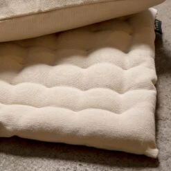 Pepper Sitzkissen 40x40 Cm, Creamy Beige -Gartenmöbel Geschäft linum pepper sitzkissen 40x40 cm 44