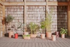 OYOY Awa Topf Terracotta, Lang -Gartenmöbel Geschäft oyoy awa topf terracotta 1