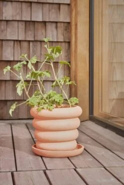 OYOY Awa Topf Terracotta, Klein -Gartenmöbel Geschäft oyoy awa topf terracotta 7