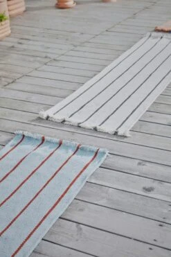 OYOY Lina Teppich 62x220 Cm, Off-white -Gartenmöbel Geschäft oyoy lina teppich 62x220 cm 1