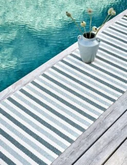 Teo Teppich Sage / Army / Vanilla, 70x240 Cm -Gartenmöbel Geschäft pappelina teo rug sage army vanilla 2